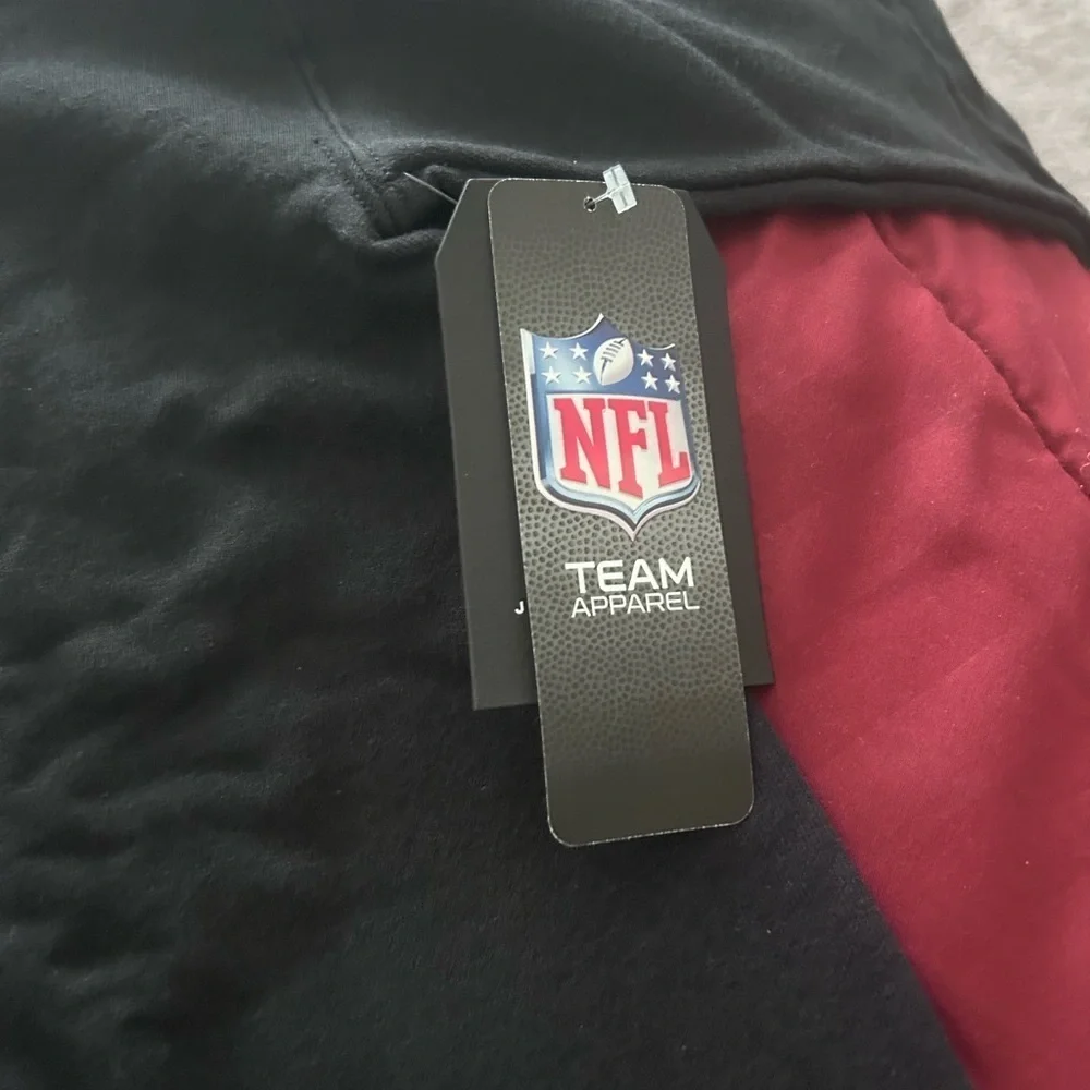 New York Giants Junk Food Marvel Avengers Squad Pullover Hoodie - Black - Picture 3 of 4